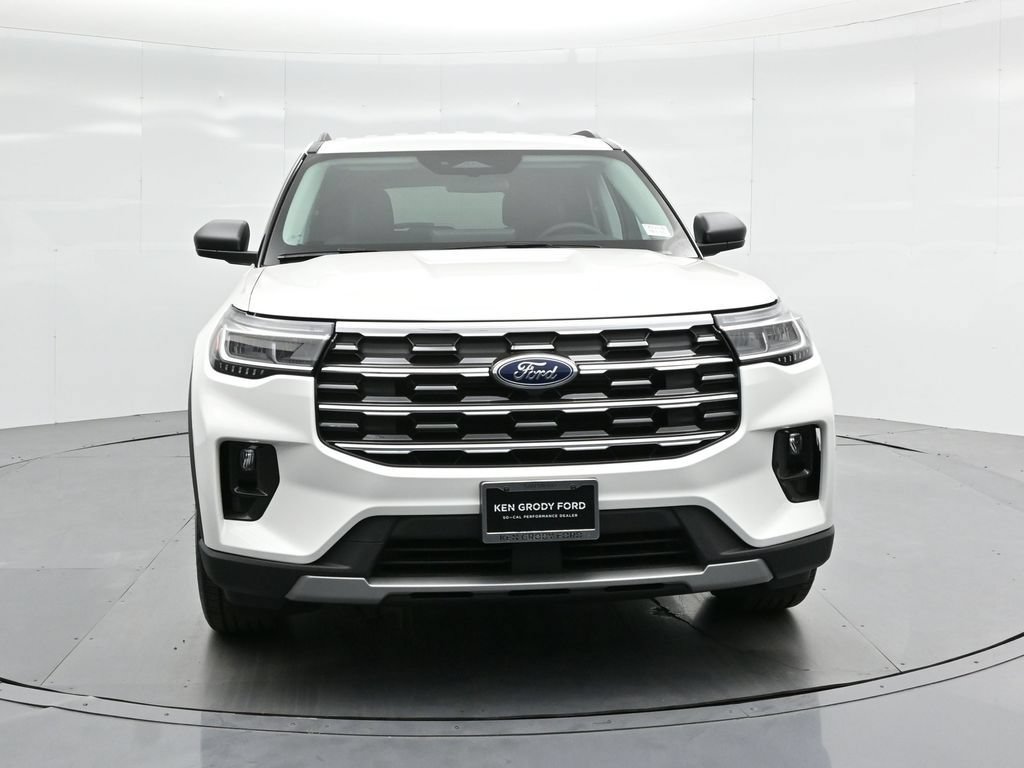 Certified 2025 Ford Explorer Active RWD image 54