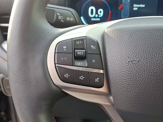 Certified 2025 Ford Explorer Active w/ Active Comfort Package AWD/4WD image 17