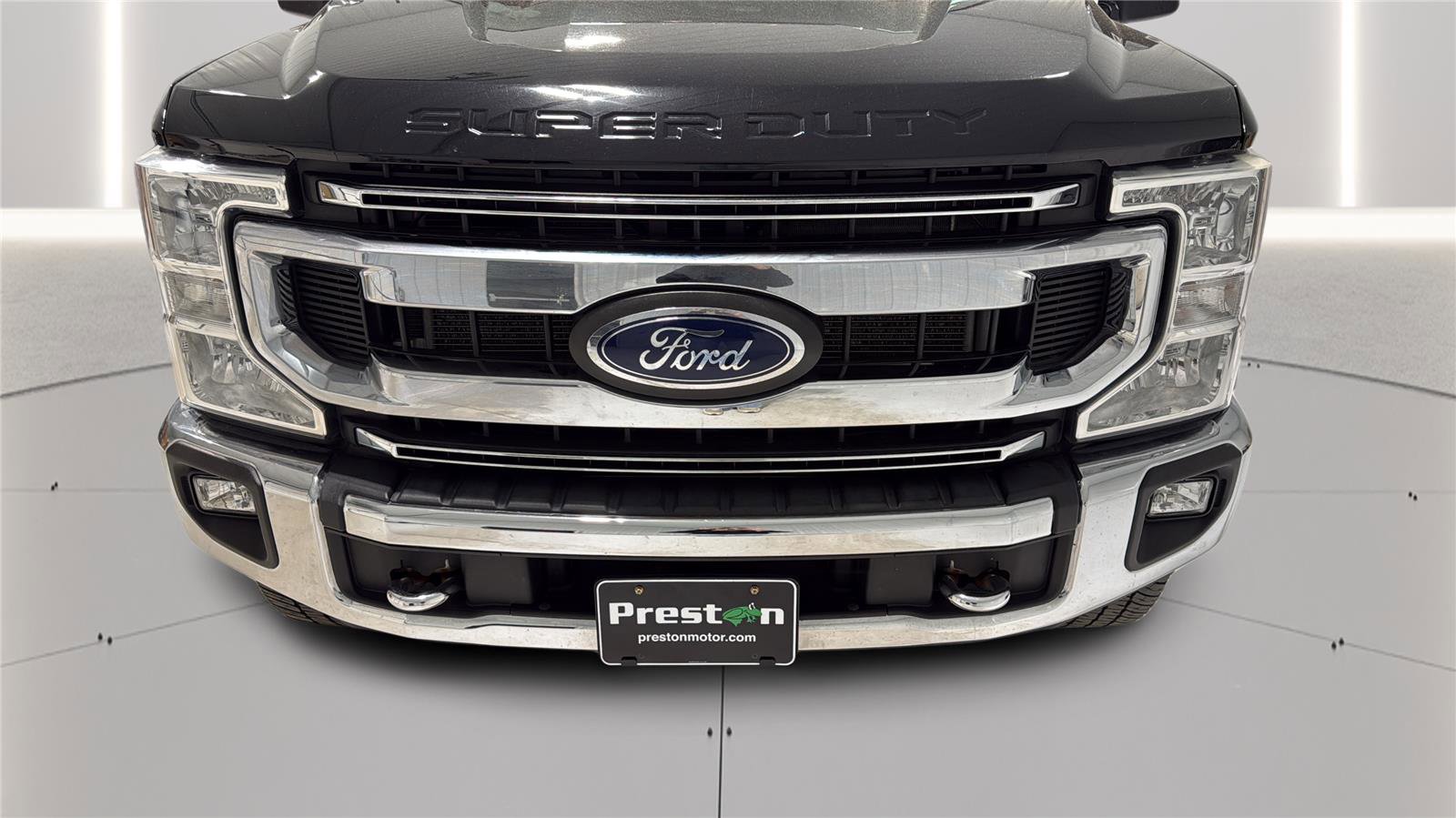 Certified 2021 Ford F250 XLT w/ XLT Premium Package AWD/4WD image 26