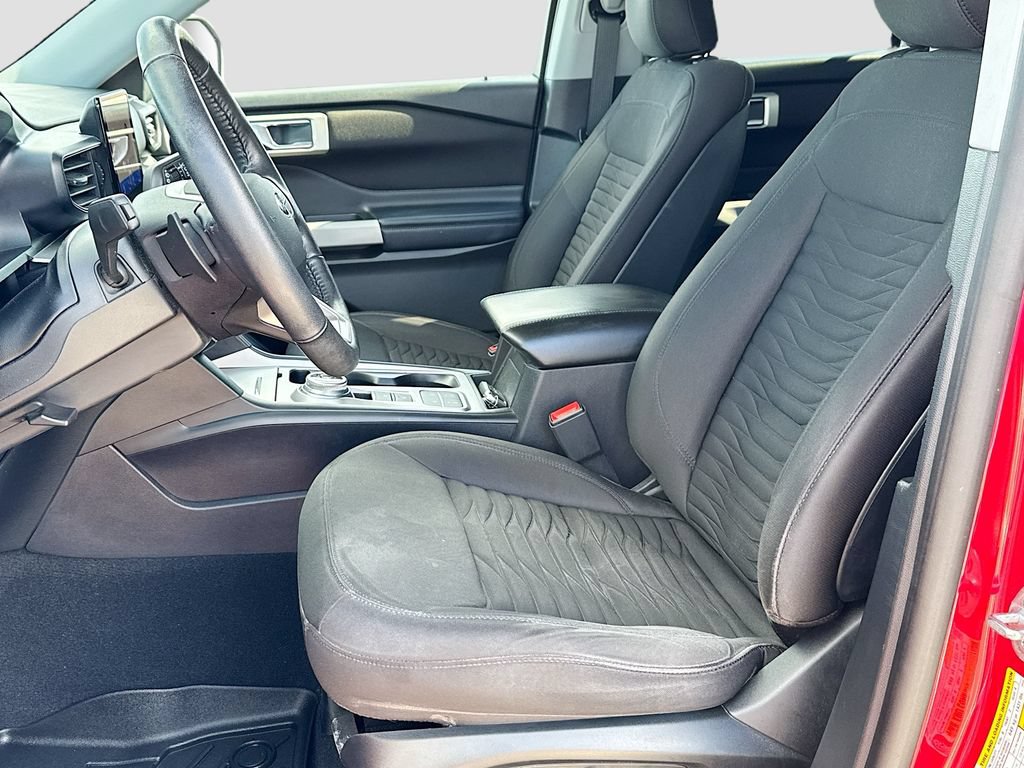 Certified 2020 Ford Explorer XLT RWD image 19