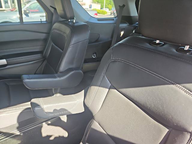Certified 2023 Ford Explorer XLT w/ Equipment Group 202A AWD/4WD image 11