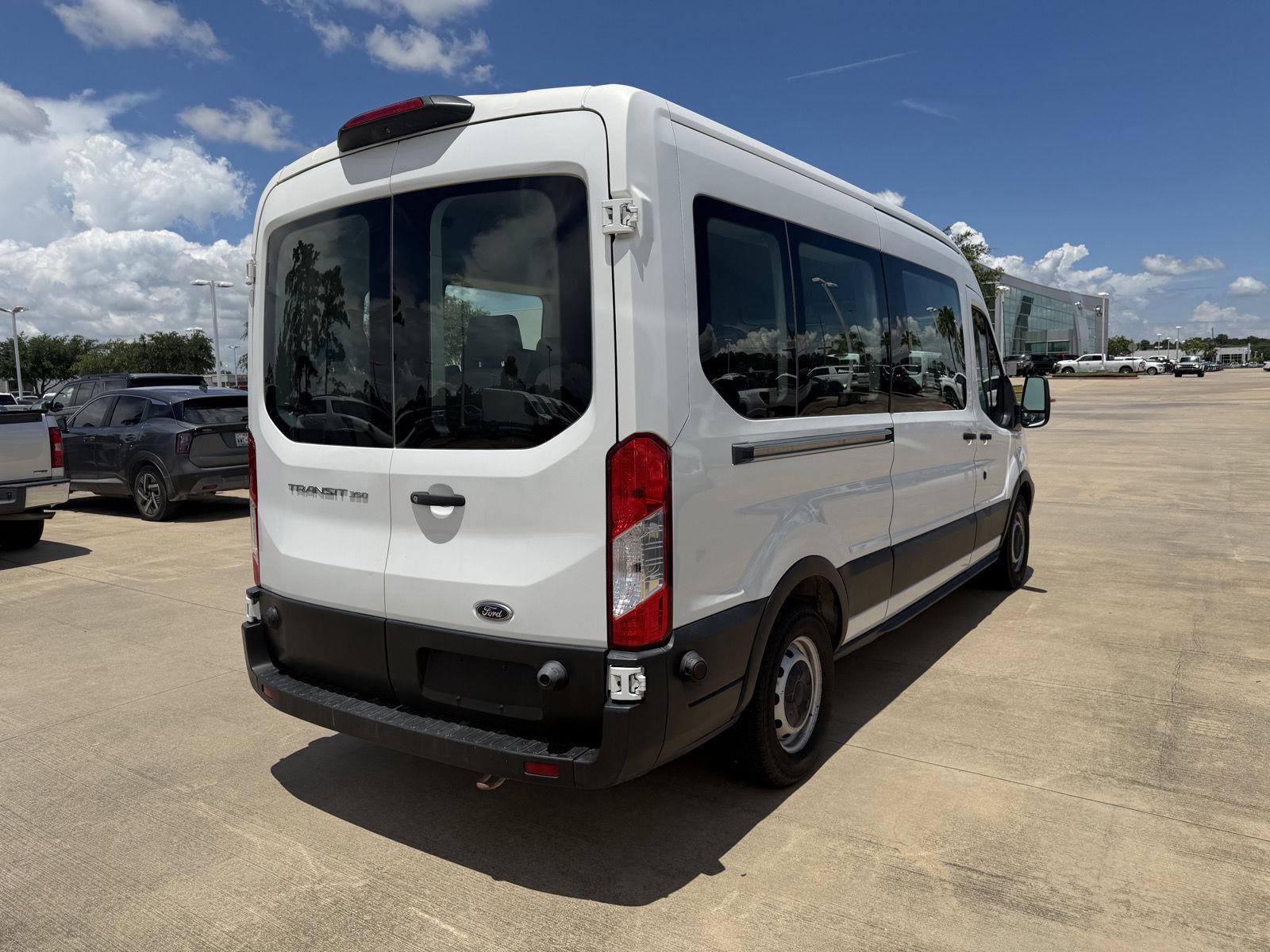 Certified 2019 Ford Transit 350 XL RWD image 5