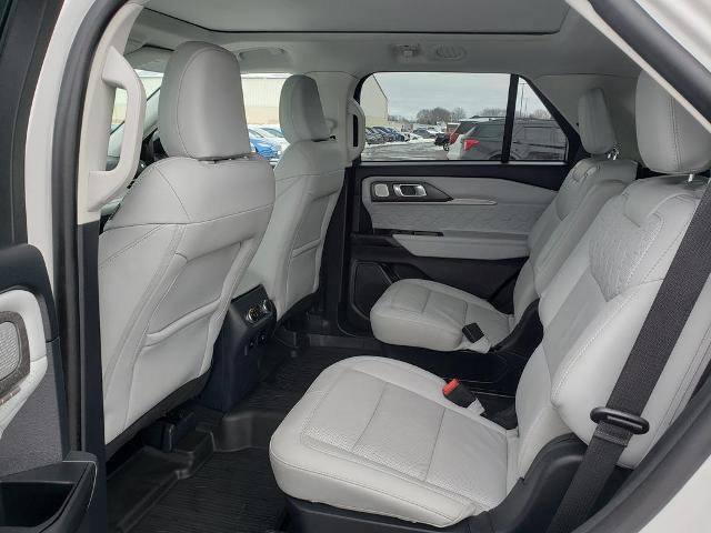 Certified 2025 Ford Explorer Platinum w/ Ultimate Package image 13