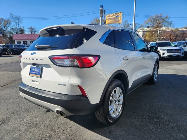 Certified 2022 Ford Escape SE image 8