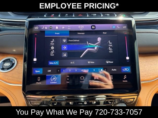 Used 2023 Jeep Grand Cherokee Summit AWD/4WD image 31