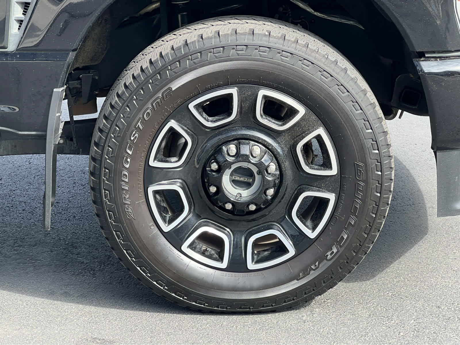 Certified 2026 Ford F350 Platinum AWD/4WD image 16