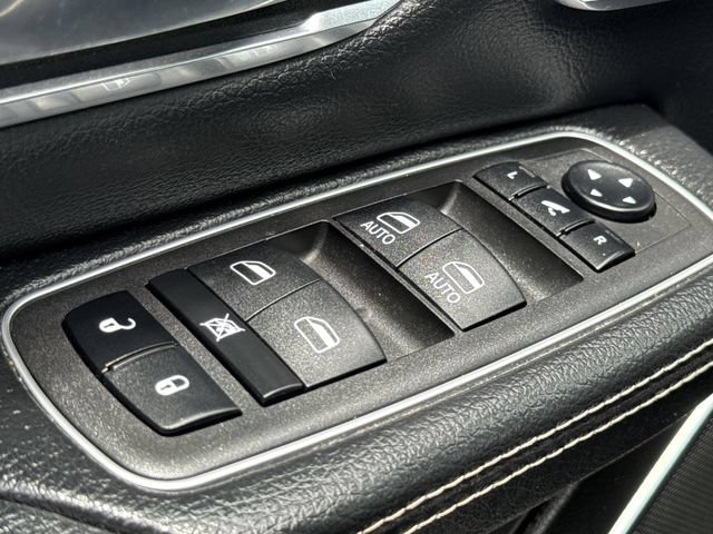 Used 2024 RAM 1500 Laramie AWD/4WD image 30