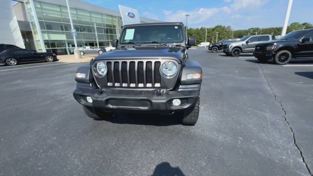 Used 2020 Jeep Wrangler Sport AWD/4WD image 3