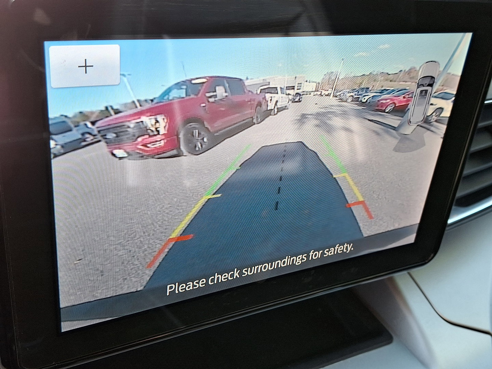 Certified 2022 Ford Explorer XLT w/ Equipment Group 202A image 19