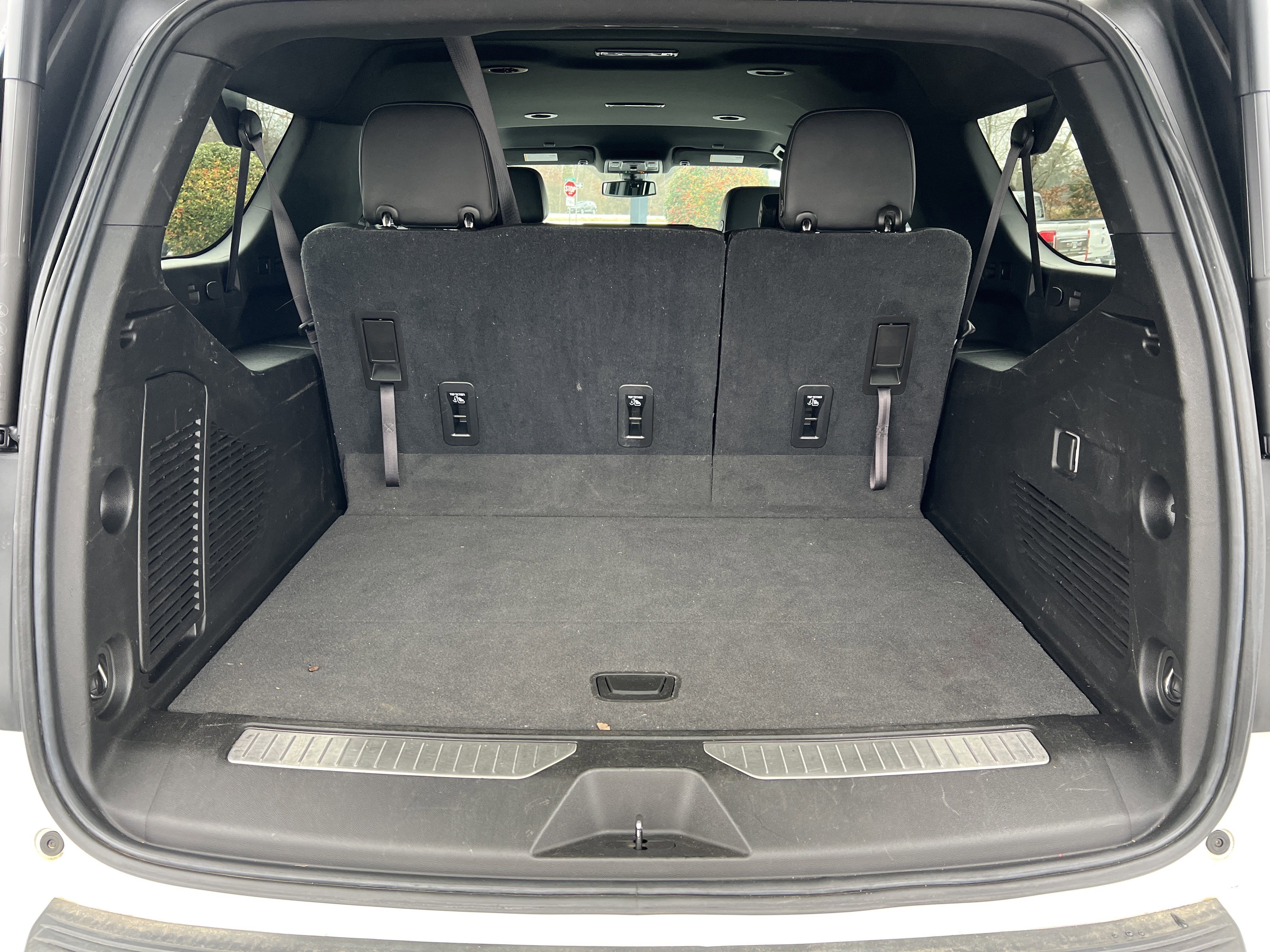 Used 2021 Chevrolet Suburban RST image 23