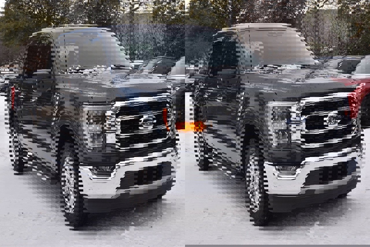 Certified 2021 Ford F150 XLT w/ Equipment Group 302A High image 4