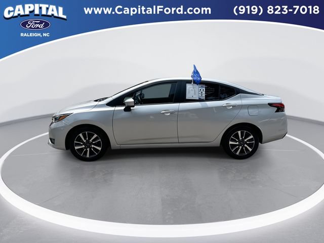 Used 2025 Nissan Versa SV FWD image 5