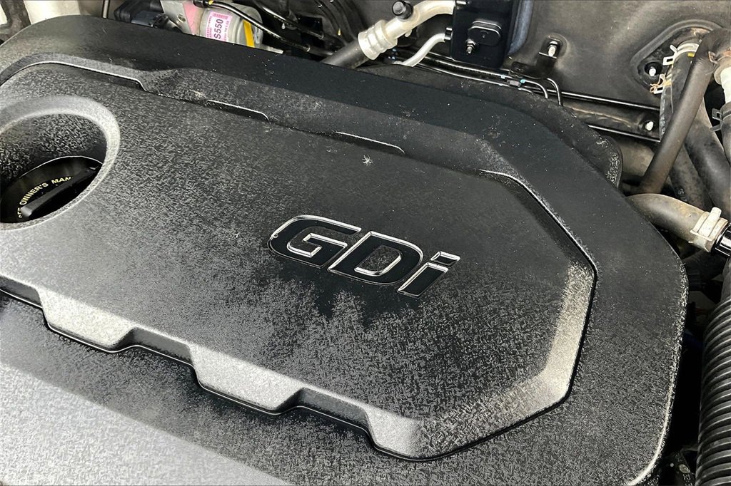 Used 2020 Hyundai Santa Fe SE image 31