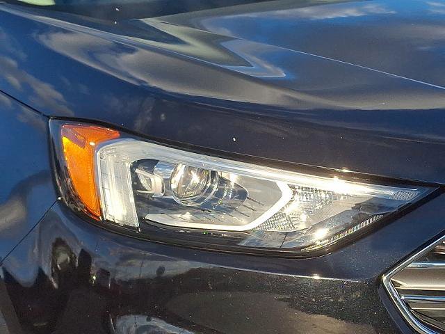 Certified 2022 Ford Edge Titanium image 9