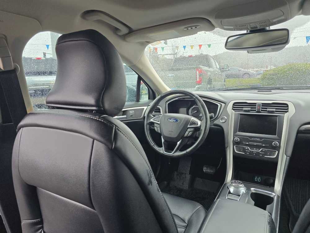 Certified 2019 Ford Fusion SEL image 11