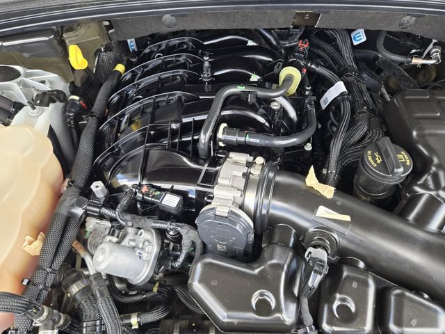Used 2021 Jeep Grand Cherokee L Limited AWD/4WD image 30