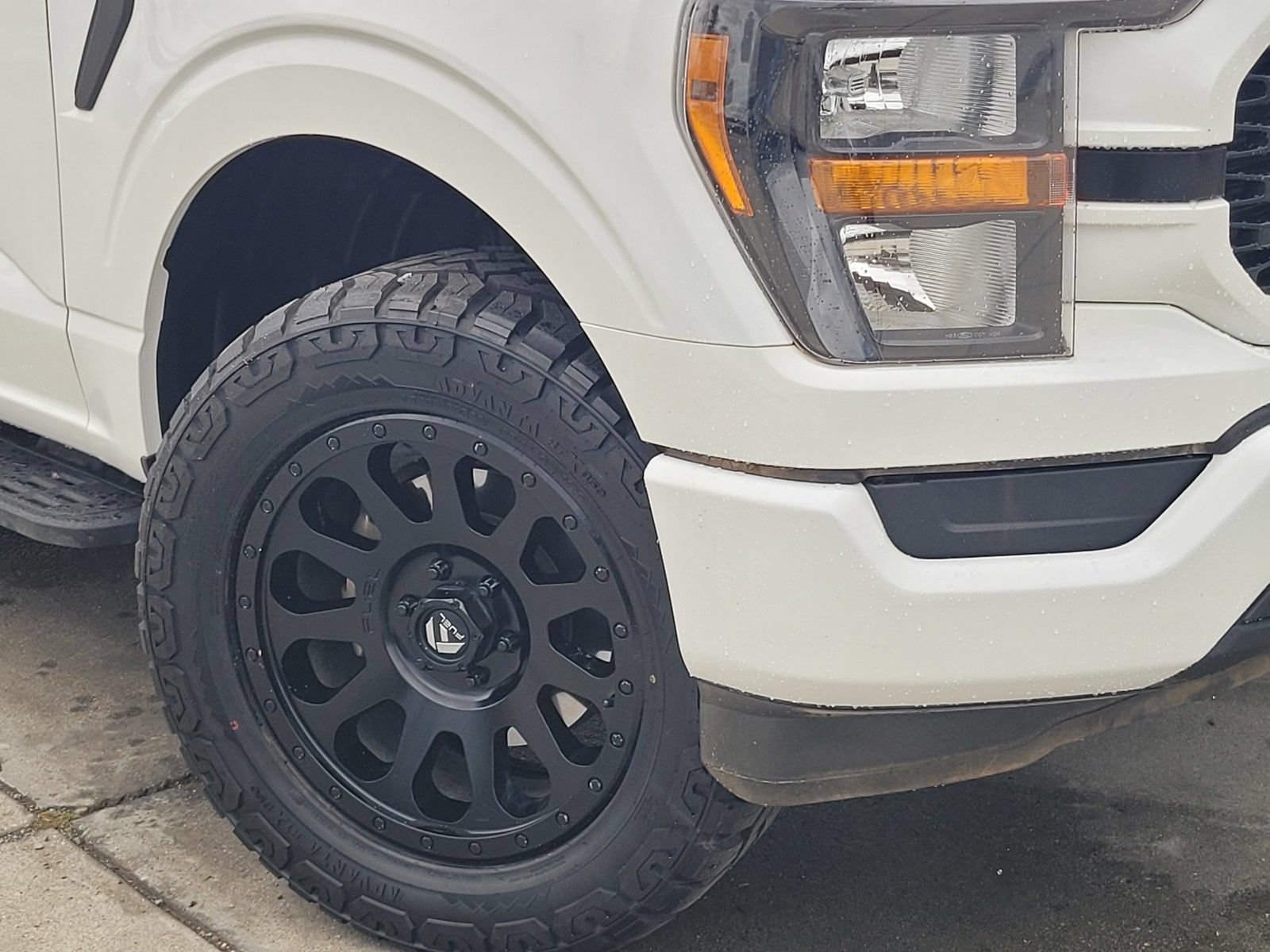 Certified 2023 Ford F150 XL w/ STX Appearance Package RWD image 9