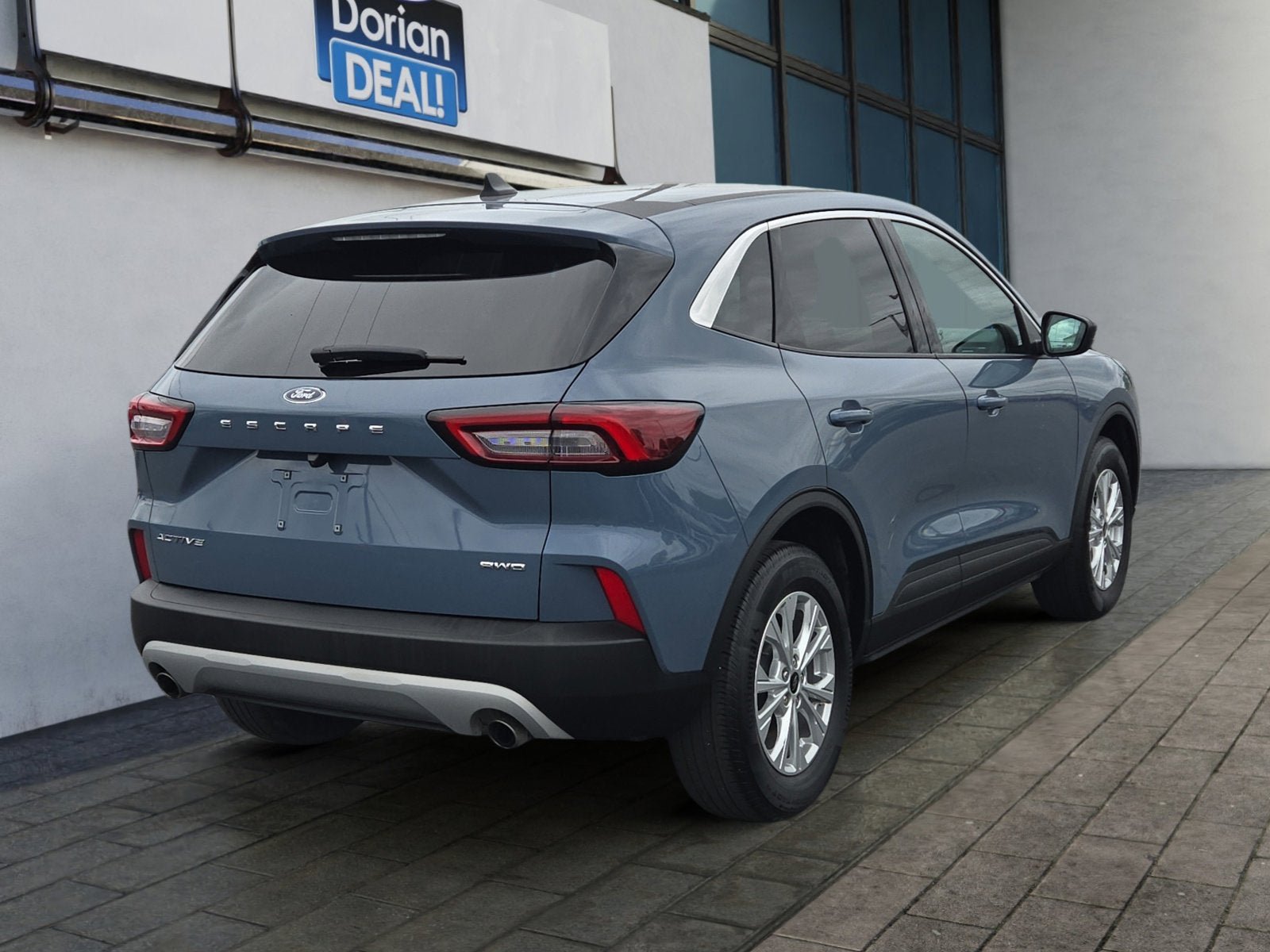 Certified 2024 Ford Escape Active AWD/4WD image 3