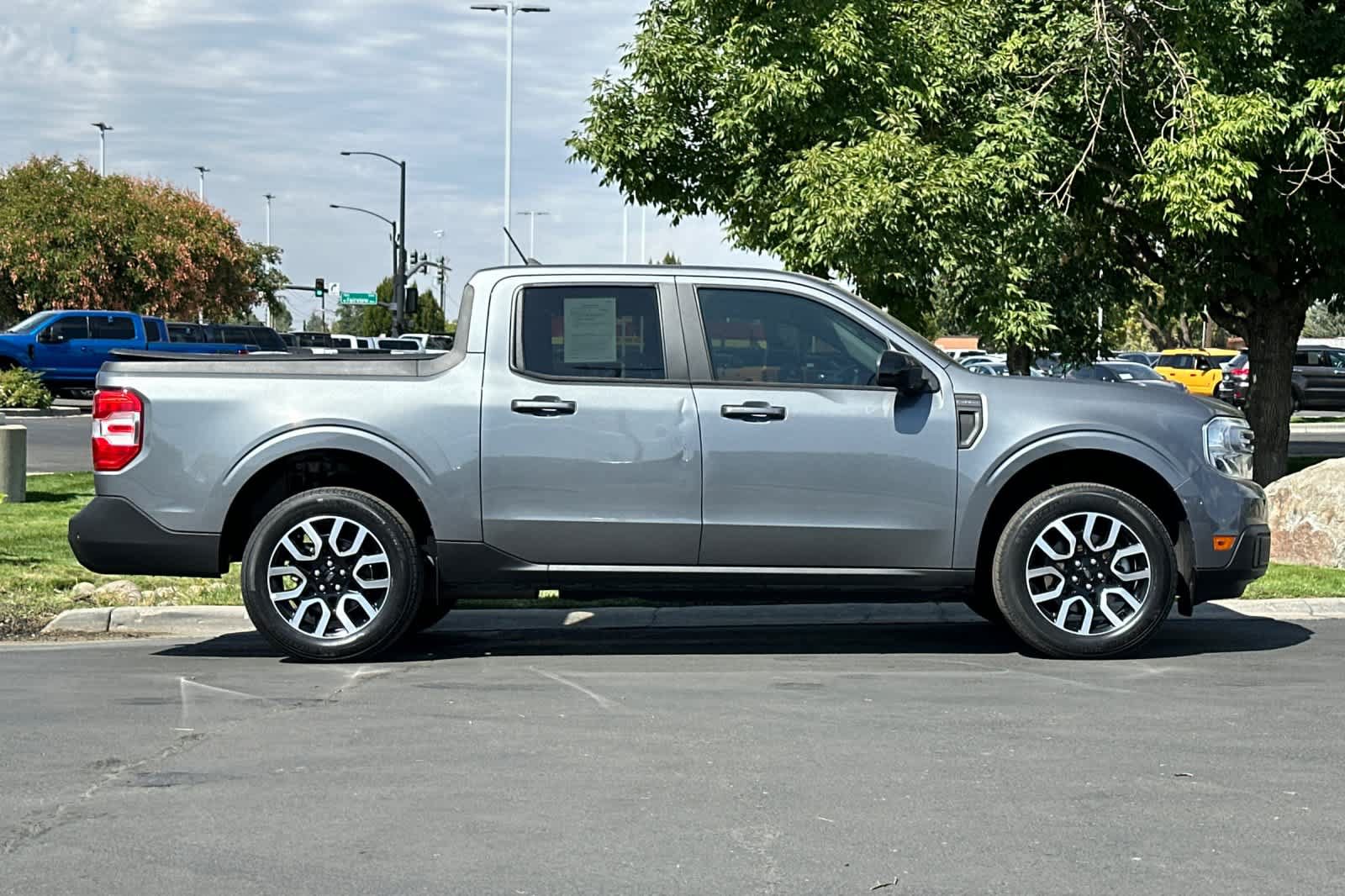 Certified 2024 Ford Maverick Lariat FWD image 8