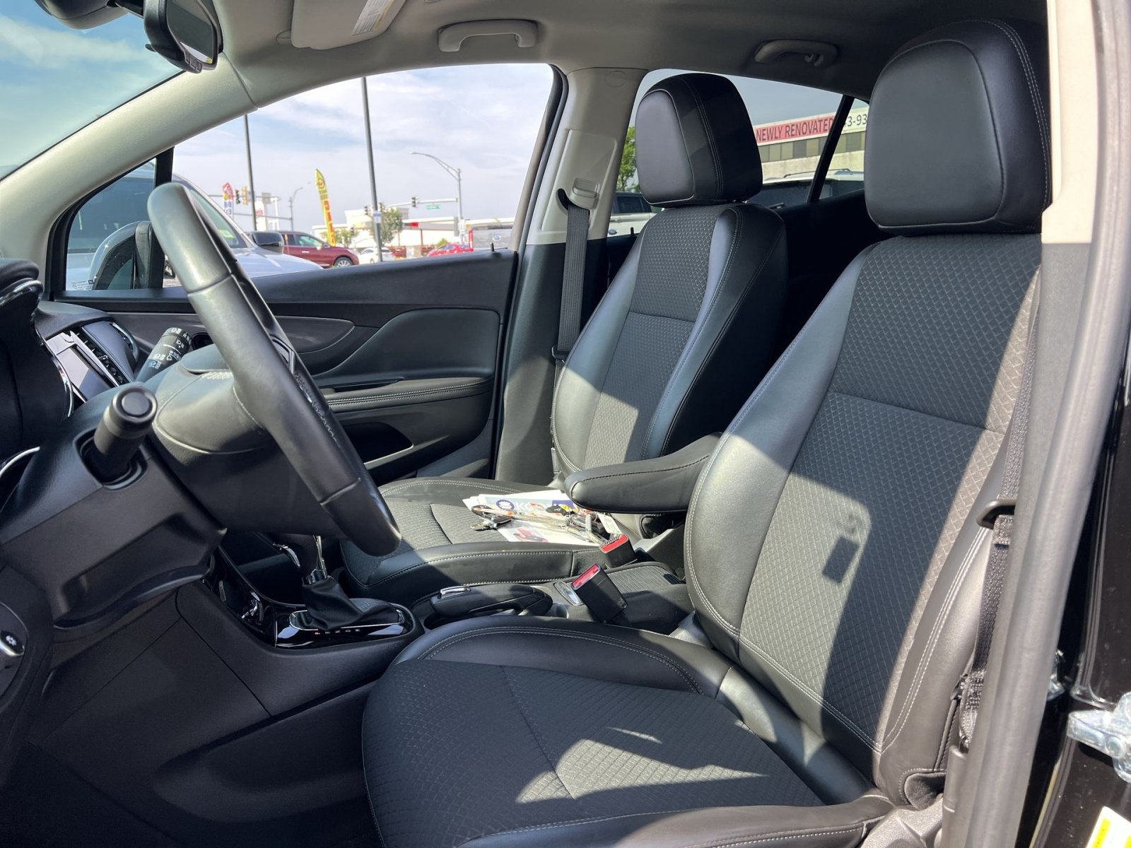 Used 2022 Buick Encore Preferred w/ Safety Package AWD/4WD image 13