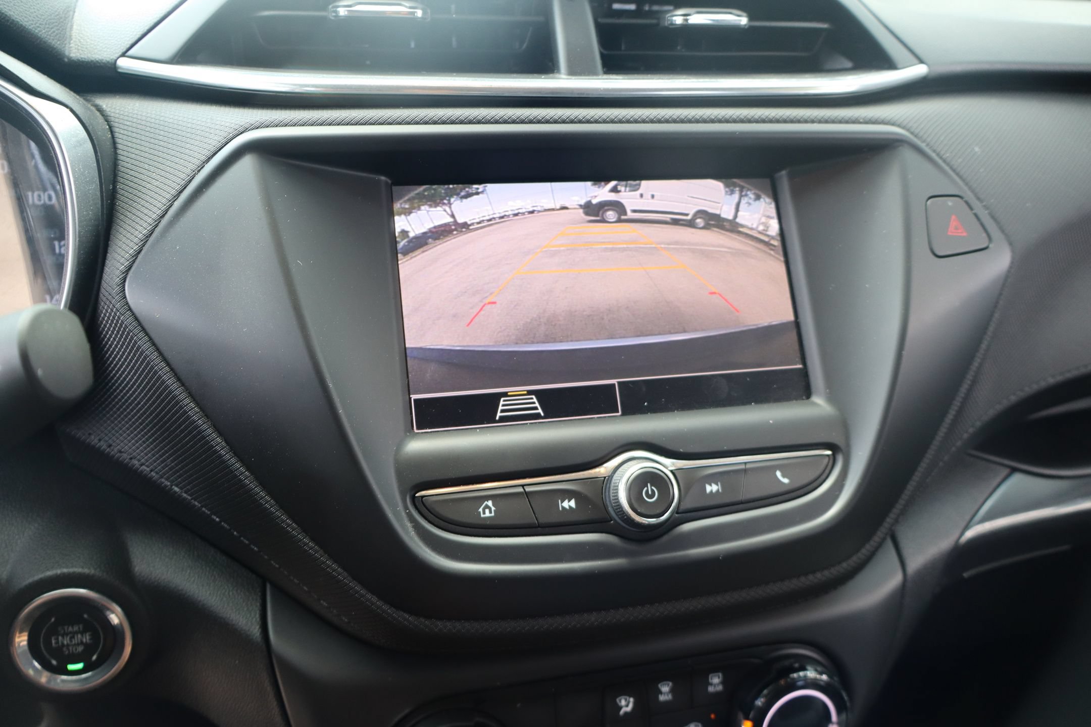 Used 2023 Chevrolet TrailBlazer LT FWD image 22