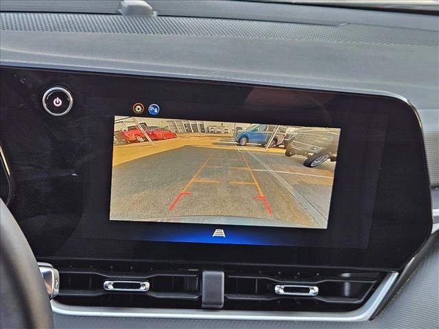Used 2026 Chevrolet Equinox LT w/ Convenience Package II FWD image 12