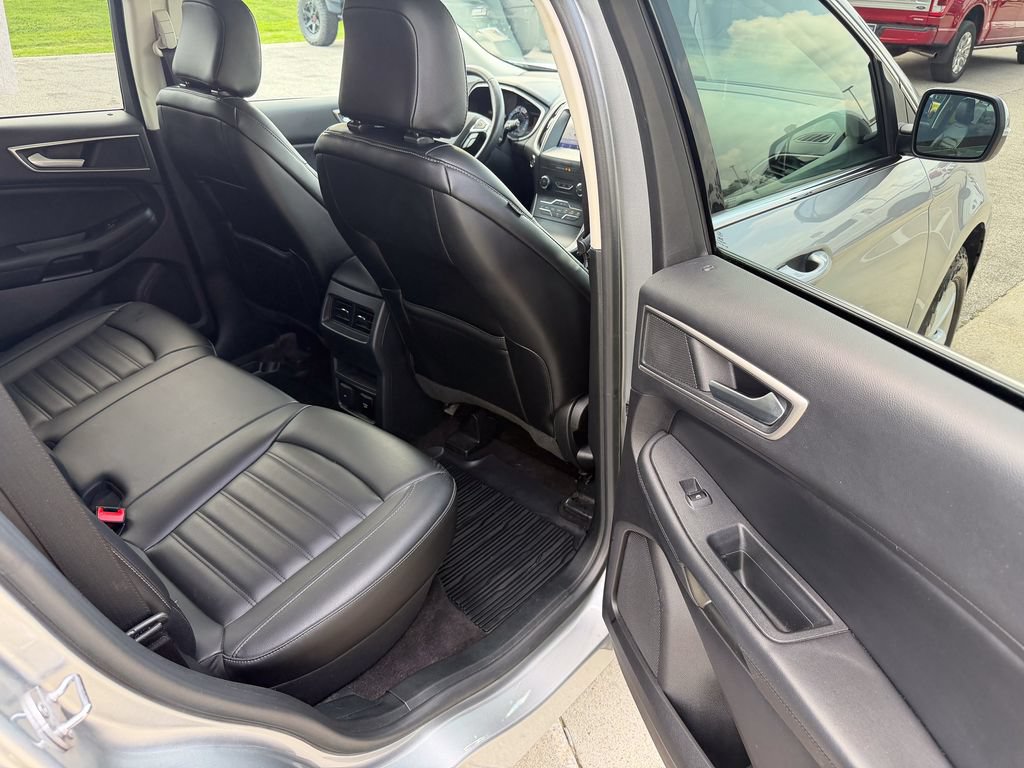 Certified 2020 Ford Edge SEL w/ Convenience Package AWD/4WD image 17