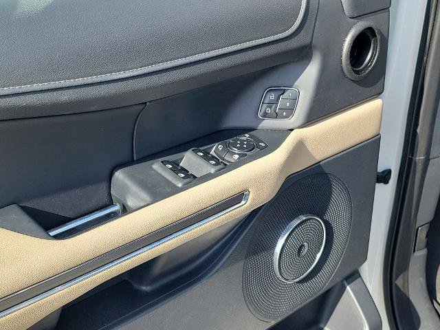 Certified 2023 Ford Expedition XLT RWD image 10