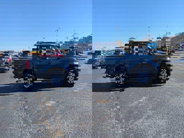Used 2019 Nissan Frontier SV image 7