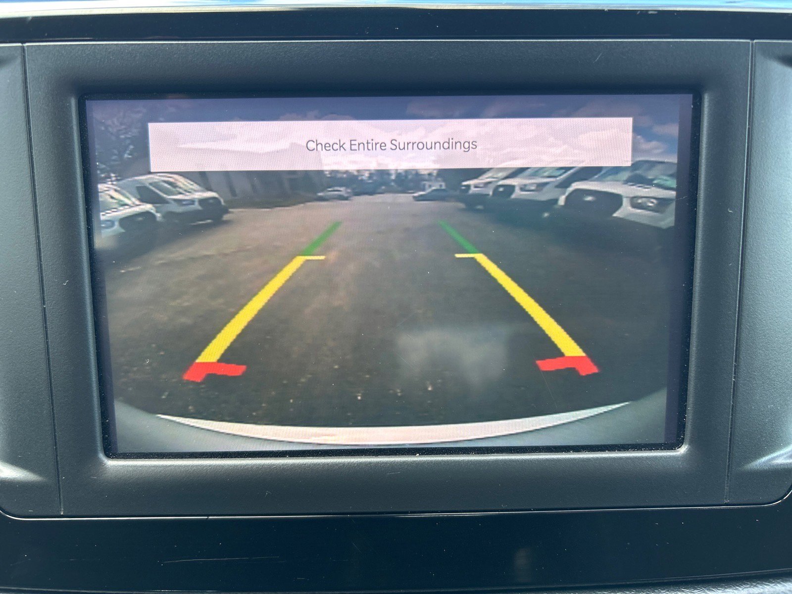 Used 2022 Chrysler Voyager LX image 30