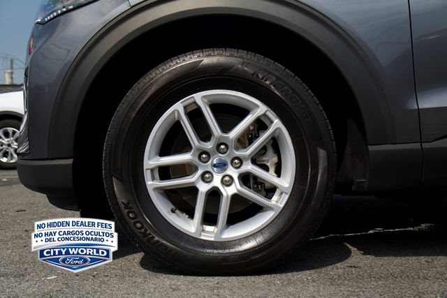 Certified 2025 Ford Explorer Active AWD/4WD image 6