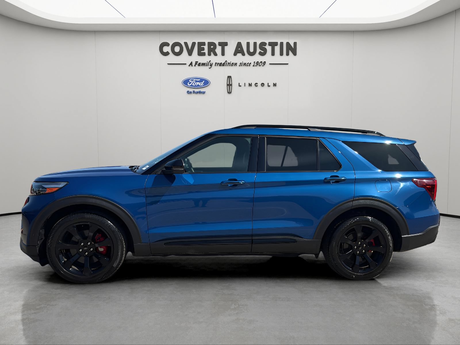Certified 2020 Ford Explorer ST w/ ST Street Pack AWD/4WD image 2
