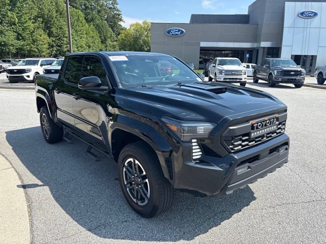 Used 2025 Toyota Tacoma TRD Sport w/ TRD Sport Premium Package RWD image 2