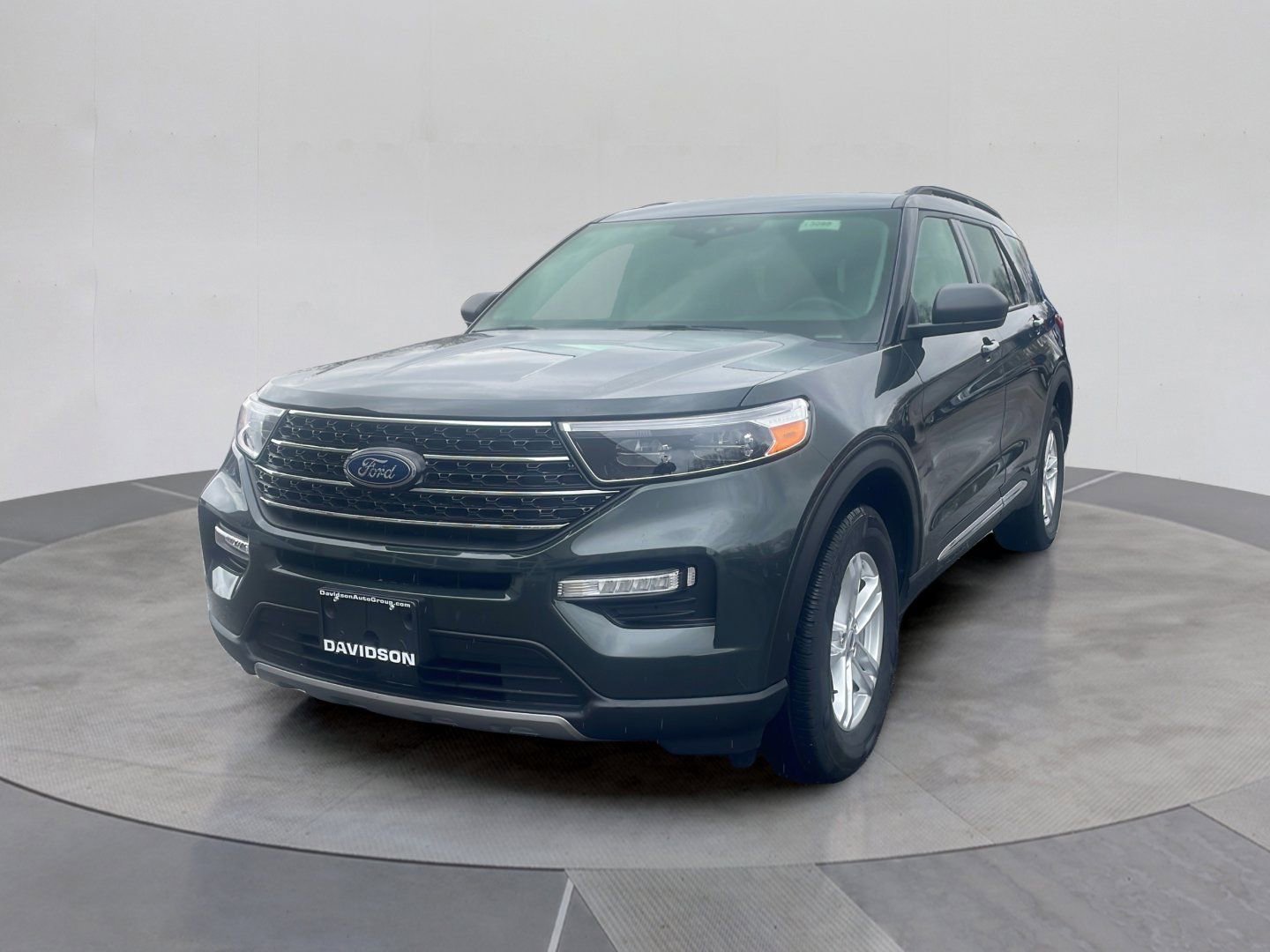 Certified 2024 Ford Explorer XLT w/ Equipment Group 202A
