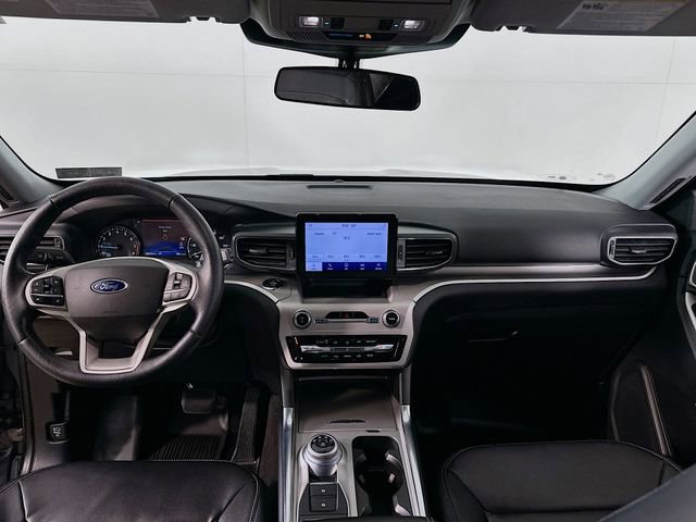 Certified 2021 Ford Explorer XLT w/ Equipment Group 202A image 18