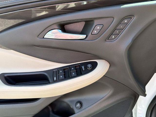 Used 2020 Buick Envision Essence w/ Experience Buick Package FWD image 11
