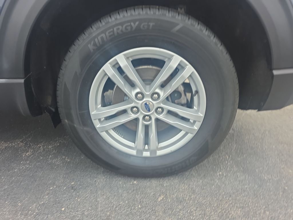 Certified 2024 Ford Explorer XLT w/ Equipment Group 202A image 15