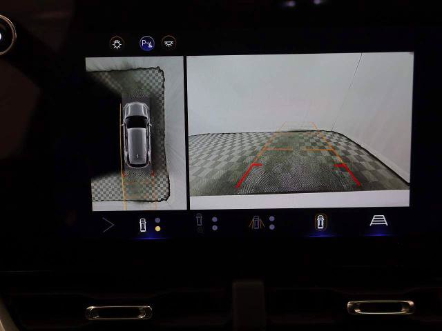 Used 2025 Chevrolet Equinox LT w/ Convenience Package II FWD image 34