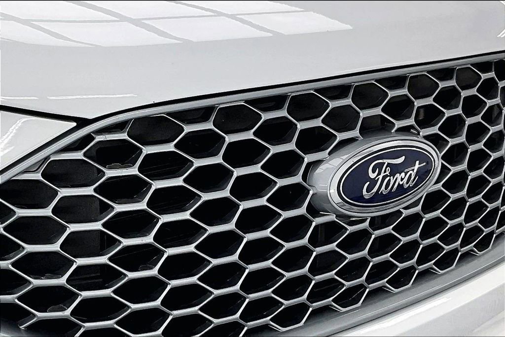 Certified 2024 Ford Edge SEL w/ Convenience Package image 28