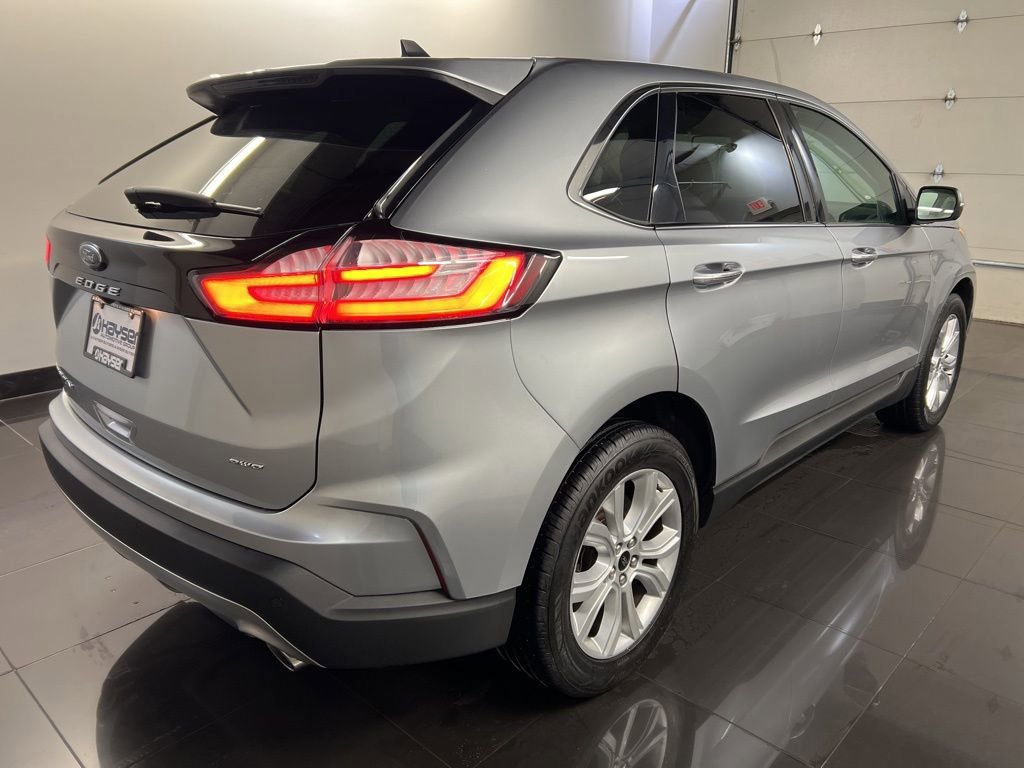 Certified 2024 Ford Edge Titanium AWD/4WD image 4