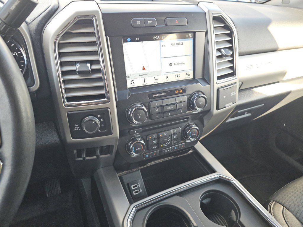 Certified 2017 Ford F350 Lariat w/ Chrome Package image 33