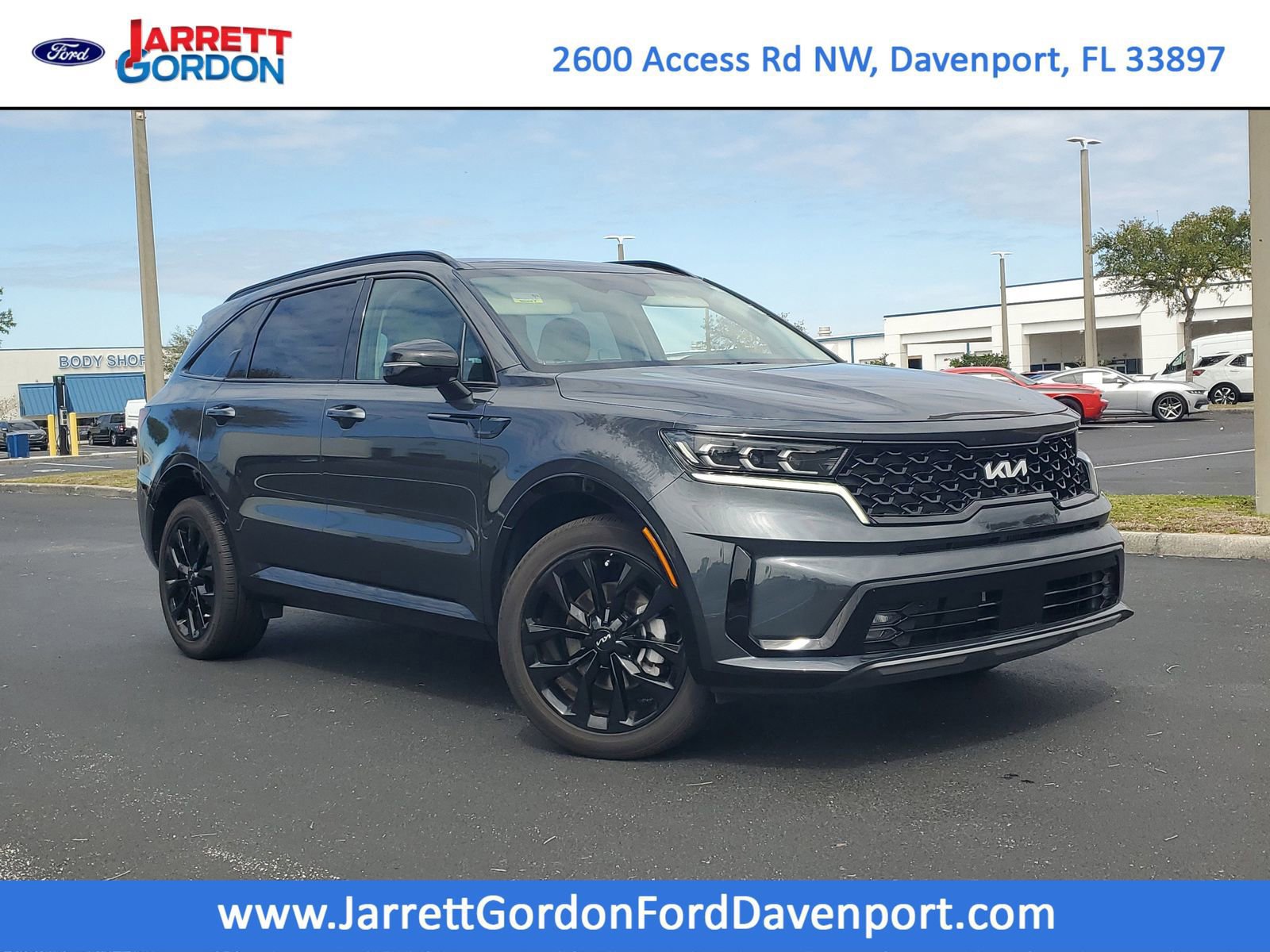 Used 2023 Kia Sorento SX image 4