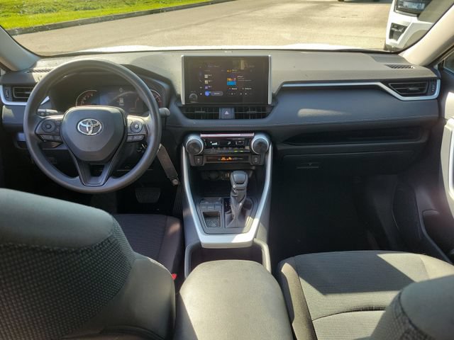 Used 2025 Toyota RAV4 LE FWD image 18