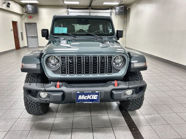 Used 2025 Jeep Wrangler Unlimited Rubicon AWD/4WD image 2