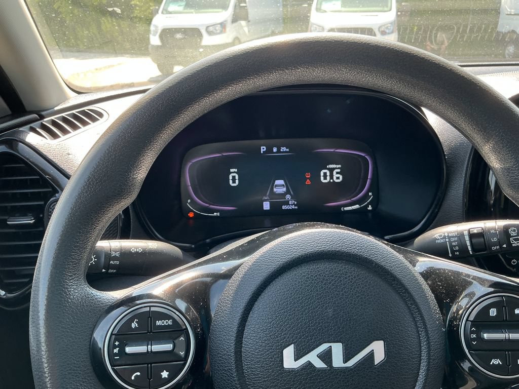 Used 2023 Kia Soul S FWD image 22