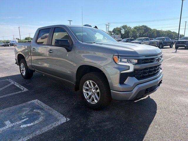 Used 2023 Chevrolet Silverado 1500 RST w/ Protection Package AWD/4WD image 3