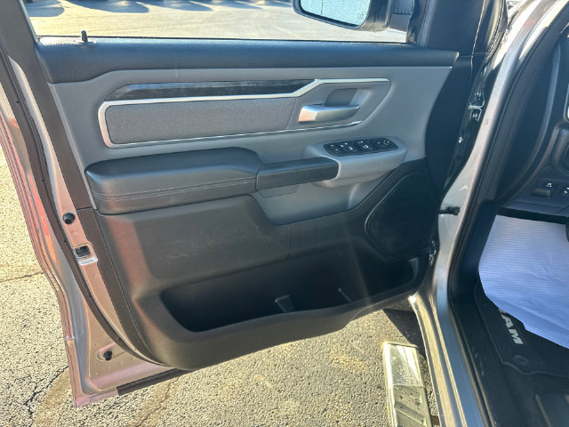 Used 2020 RAM 1500 Big Horn AWD/4WD image 11