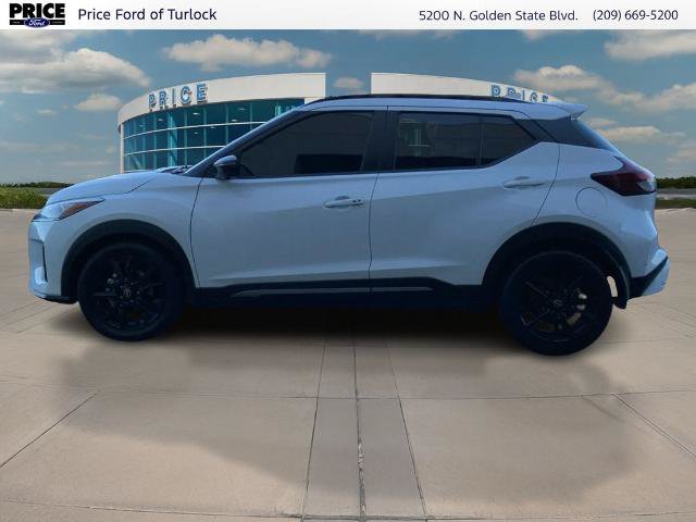 Used 2023 Nissan Kicks SR w/ SR Premium Package FWD image 8