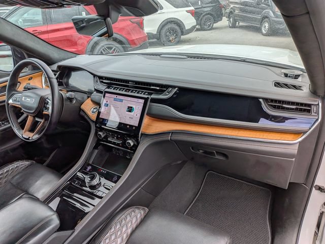 Used 2022 Jeep Grand Cherokee Summit AWD/4WD image 23