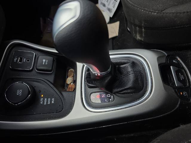 Used 2020 Jeep Compass Sport w/ Cold Weather Group AWD/4WD image 30